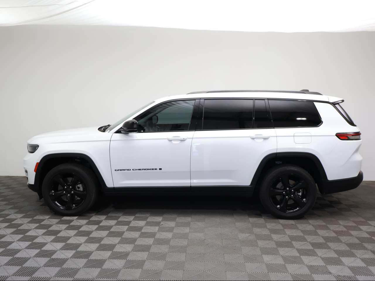 jeep grand cherokee l 2024 1C4RJKBG4R8939399 image jeep grand cherokee l 2024 1C4RJKBG4R8939399 image